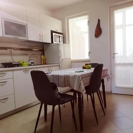 Apartment Jan *